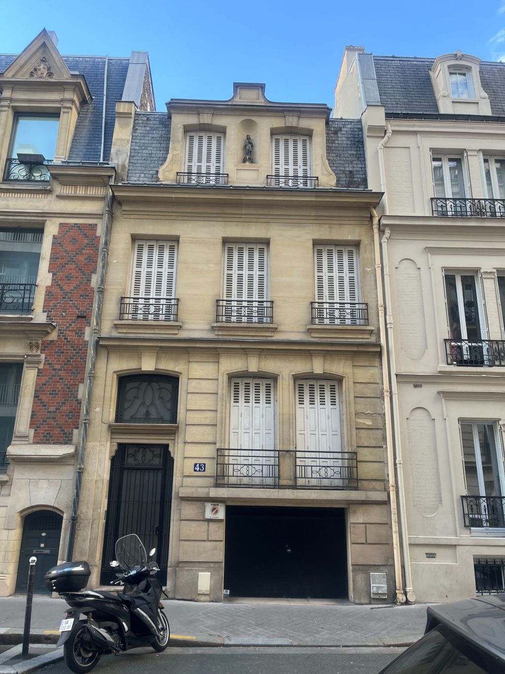 maison 7 pièces en location sur PARIS (75008)